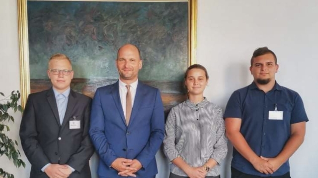 Členovia Študentského parlamentu boli na stáži v Národnej rade Slovenskej republiky