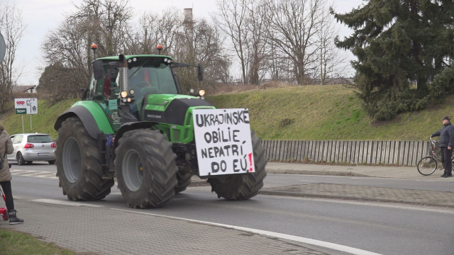Poľnohospodári zo senického a skalického okresu sa zapojili do celoslovenského protestu