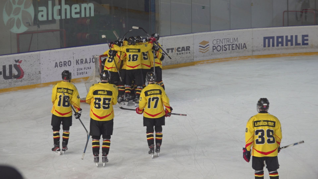 Študenti prišli povzbudiť Youngstars