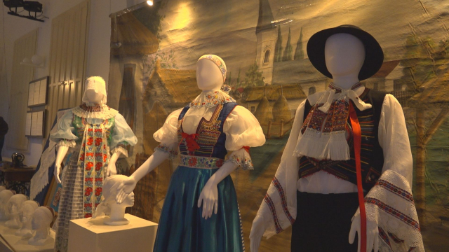 Senický kroj v Múzeu Senica