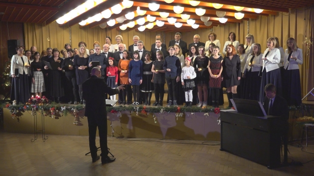 Po dvoch rokoch sa vrátil do Domu kultúry aj Vianočný koncert Cantileny a jej hostí