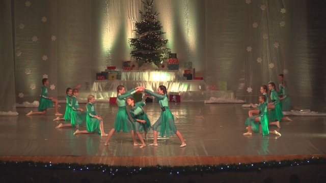 Vianoce priniesli do DK aj tanečníci z triedy Anny Antálkovej