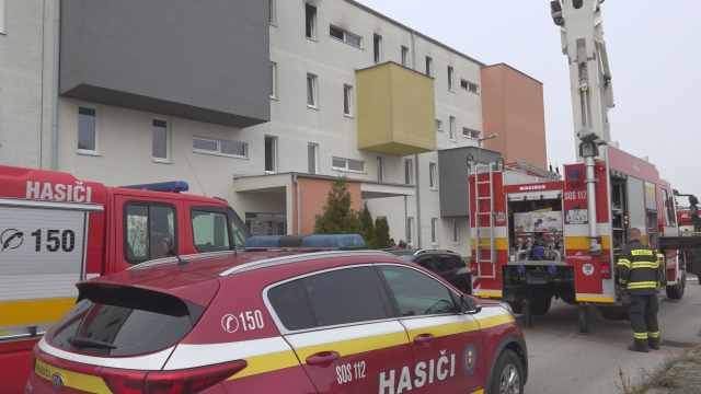 Požiar v bytovom dome v Senici